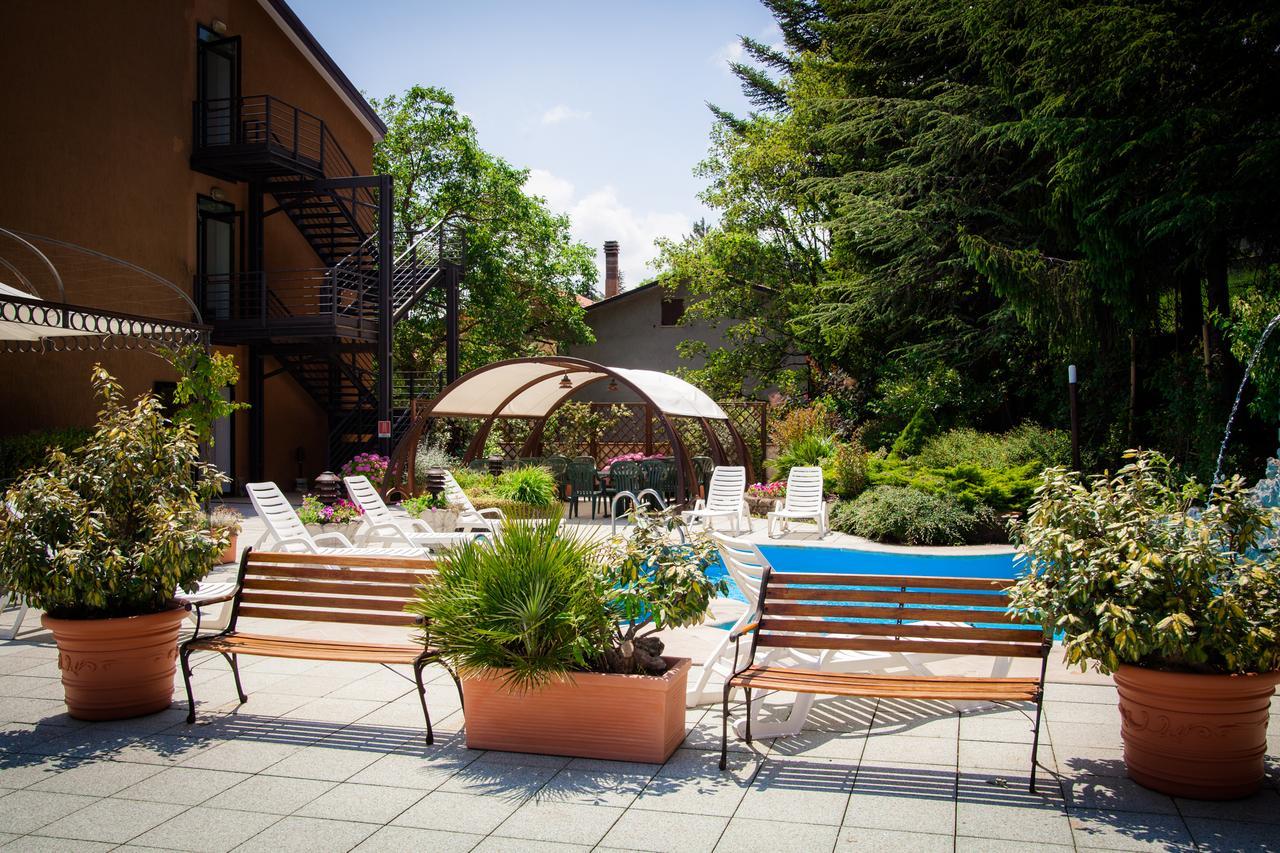 קרפנה Hotel Ulisse מראה חיצוני תמונה
